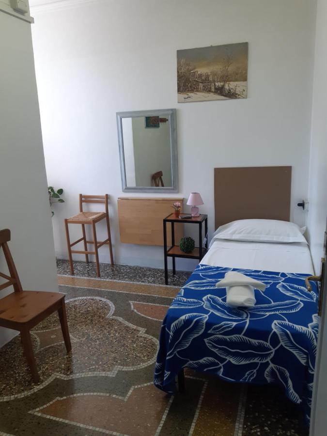 Guest House Elena Genua Exterior foto